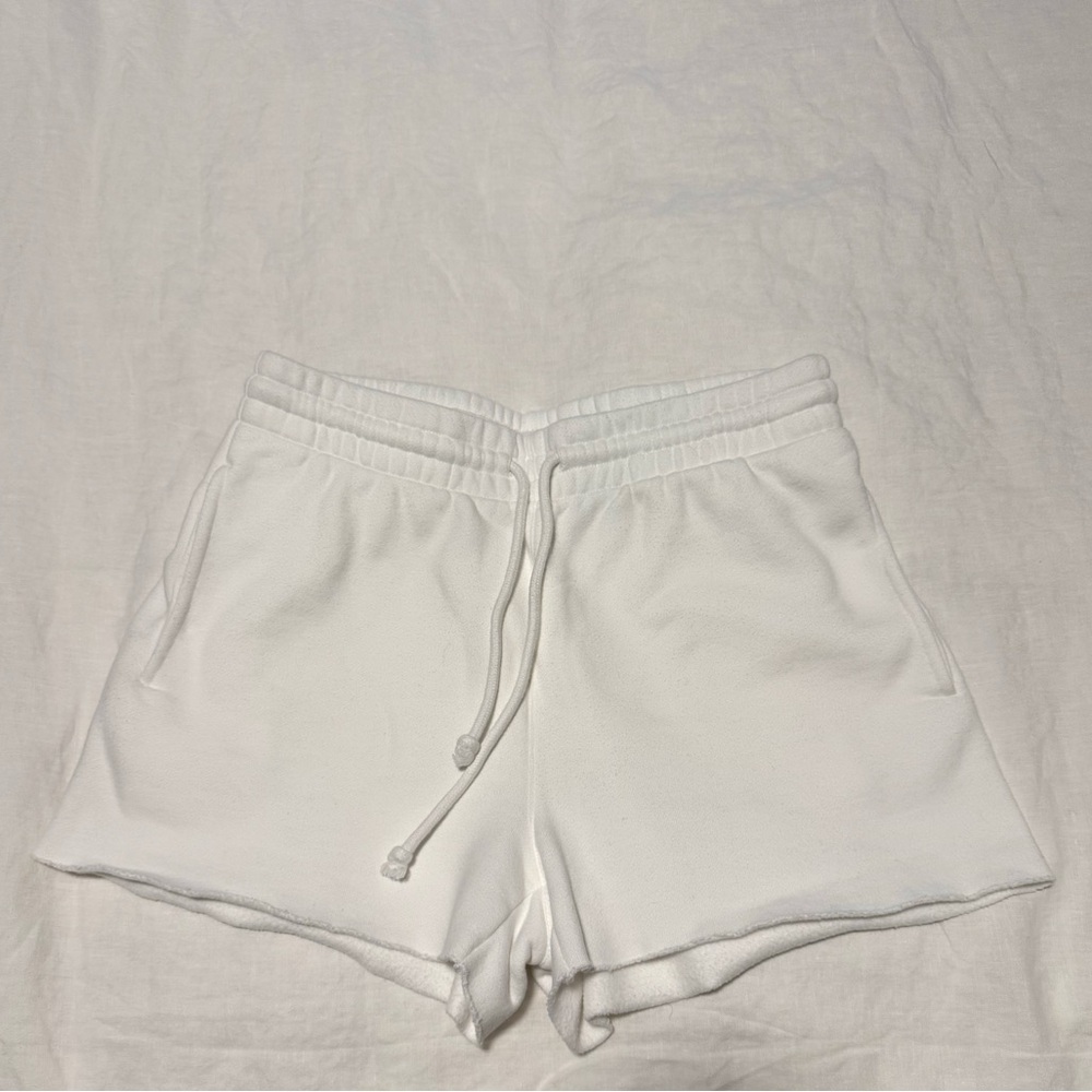 Aritzia TNA Cozy Fleece Shorts